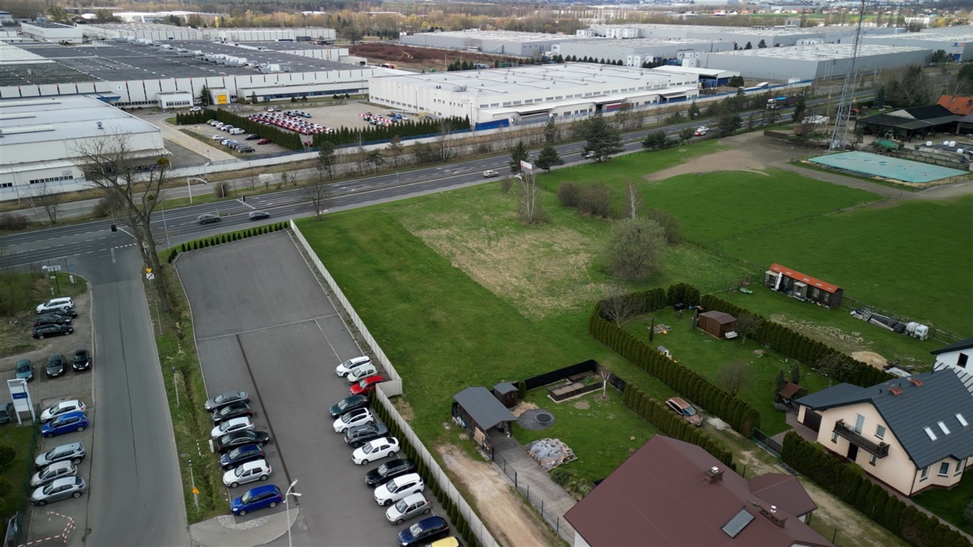 Działka na sprzedaż